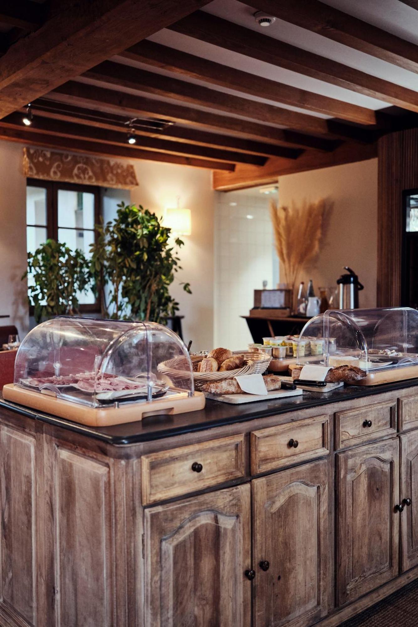 Hostellerie De La Tour D'Auxois Saulieu Exteriér fotografie