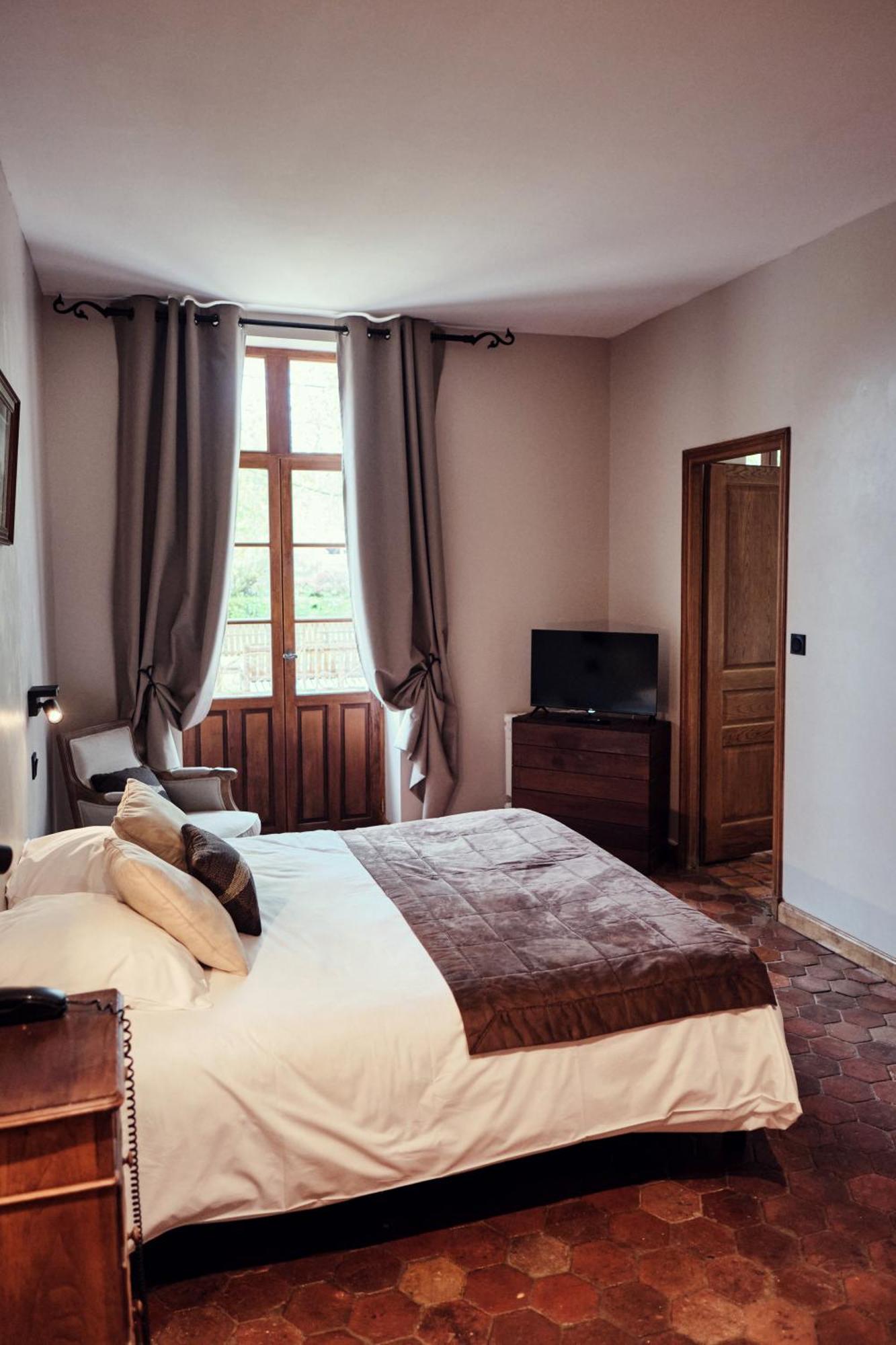 Hostellerie De La Tour D'Auxois Saulieu Exteriér fotografie